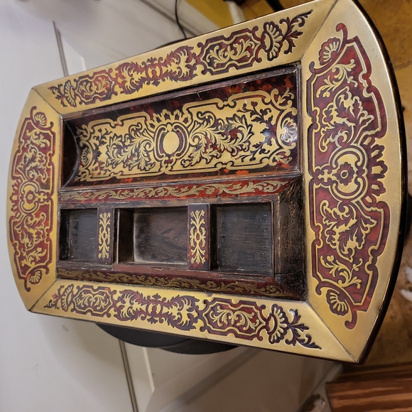 Antique circa Mid 1800s French Boulle Inkwell Stand Tray w/o the Glass Inkwells - Picture 6 of 13